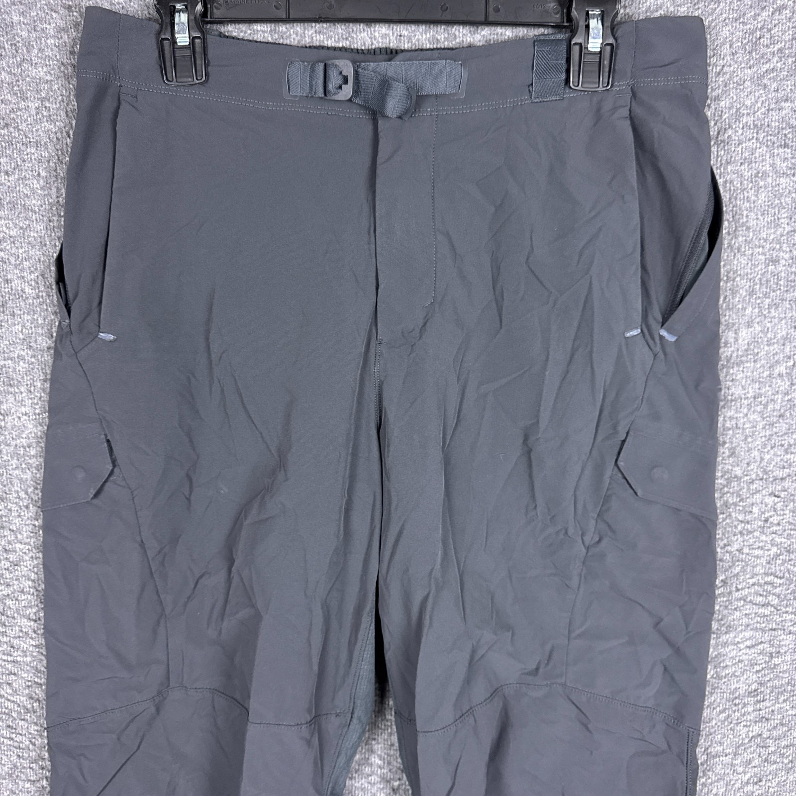 Lululemon Outdoor Training Pants Mens 32x29 Gray Cargo Hiking Belted Stretch